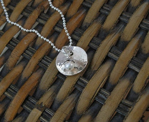 Silver Pool Pearl Necklace